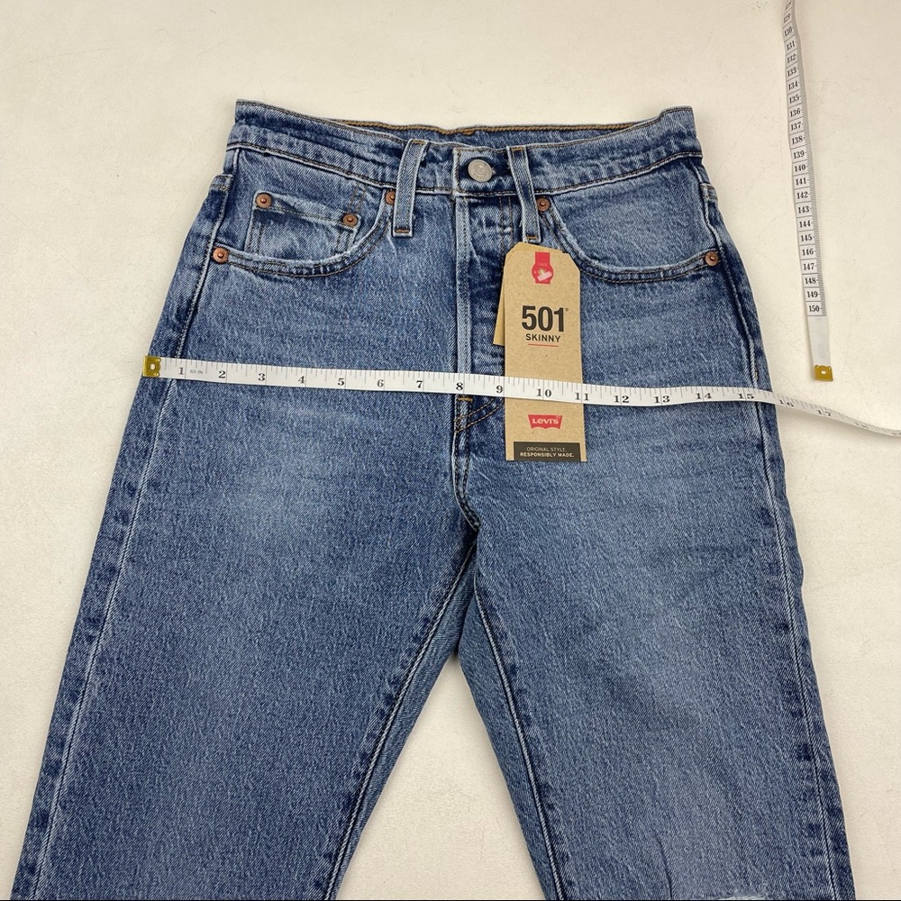 NWT Levi’s 501 High Waist wedgie fit Jeans - Picture 4 of 9